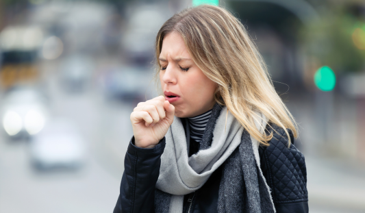 Tosse secca o grassa? Come riconoscerla e scegliere il rimedio giusto 