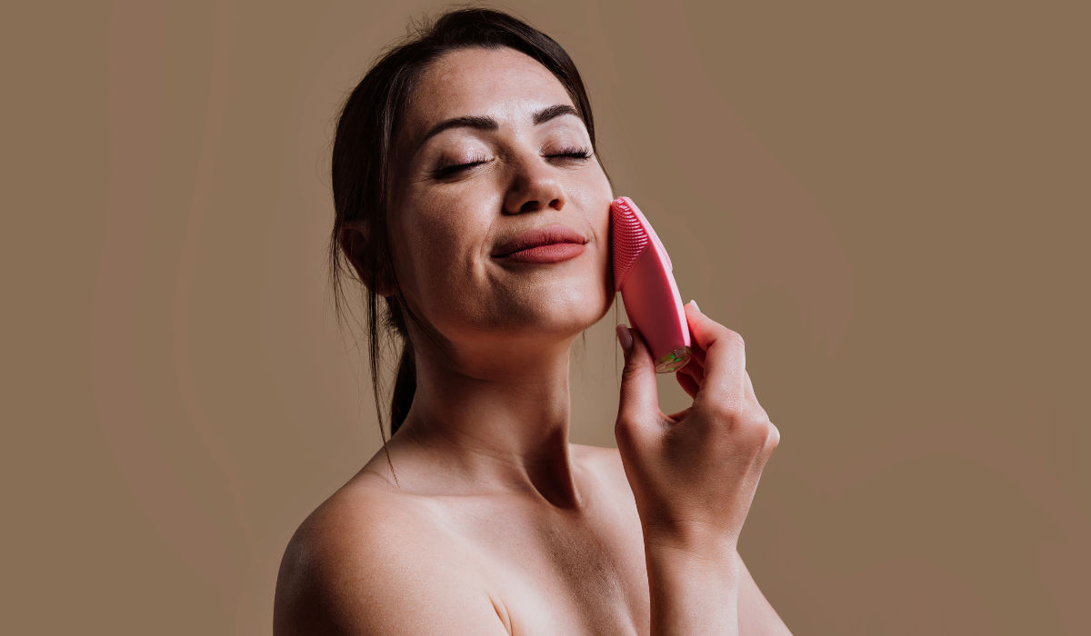 Detersione viso: perchè è fondamentale?